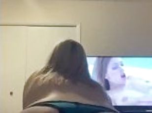 Pawg masturbates to lesbian porn