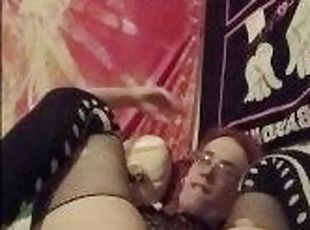 Pretty goth femboy cums from anal play