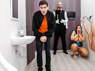 Gloryholes Gone Wild Video With Jordi El Nino Polla, Sofia Lee, Josephine Jackson - Brazzers