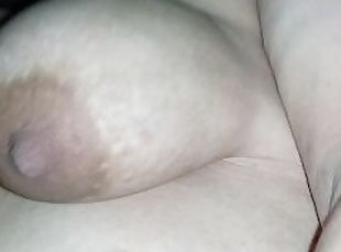 veľké-prsia, obrovské-huge, tehotné, amatérske, zlatíčka, milfka, teenagerské, creampie, pov, jebanie