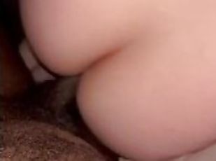 Girl with fat ass grind and cums all over the dick
