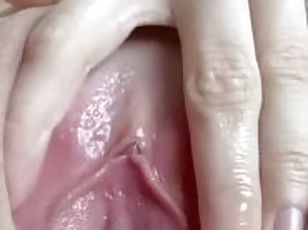 WET THROBBING PUSSY YEARNS FOR A BIG COCK