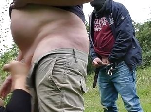 en-plein-air, public, échangistes-et-libertins, femme, amateur, fellation, ejaculation-sur-le-corps, milf, allemand, gangbang