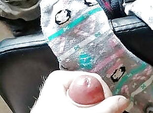 Cum in wife&#039;s used socks