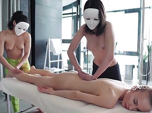 Jolie Four Hands Masked Yoni Massage