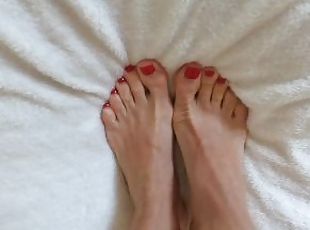 POV FOOT FETISH ! RED PEDICURE AND WHITE CREAM