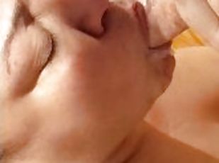 Milf sucking cock w facial