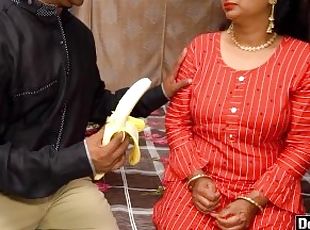 Desi Pari Jija Sali Special Banana Sex With Dirty Hindi Talk