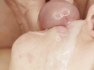 masturbatsioon, amatöör, suhuvõtmine, jobipauk, kättevõtmine, creampie, neelamine, sperma, sperma-sperm, oraal