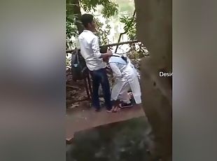 Today Exclusive- Desi Clg Lover Outdoor Romance And Sex Capture By Hidden Cam