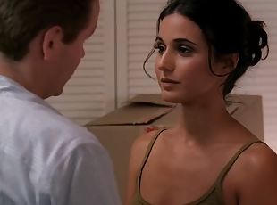 Emmanuelle Chriqui - Entourage