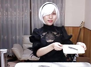 2B nier automata cosplay cooking and eating fish dishes