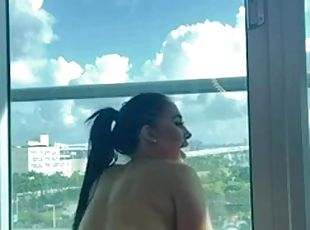 Sexy Big Booty Latina Squirts on Fuck Machine