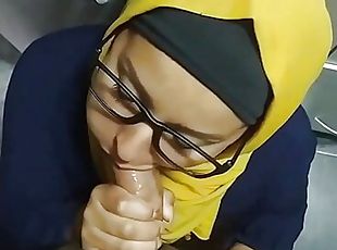 Pakistani Arab woman is spied on in the kitchen and ends up fucking her Egyptian stepson
