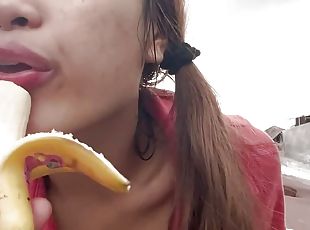 NO BIG WHITE GUY DICK, TEEN DEEPTHROAT BANANA BLOWJOB