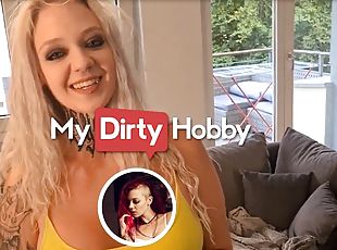 MyDirtyHobby - Stepdaughter masturbates with a dildo in front of stepdad