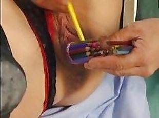 Old babe has pencils stuffed into her pussy