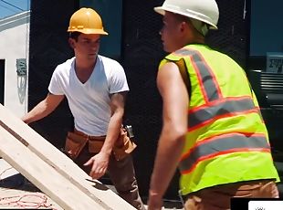 Greenhouse - HOT construction jocks fuck hard during lunch break